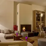بيت ضيافة Agapitos & 4*