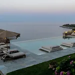 Casa de hóspedes Agapitos & 4*