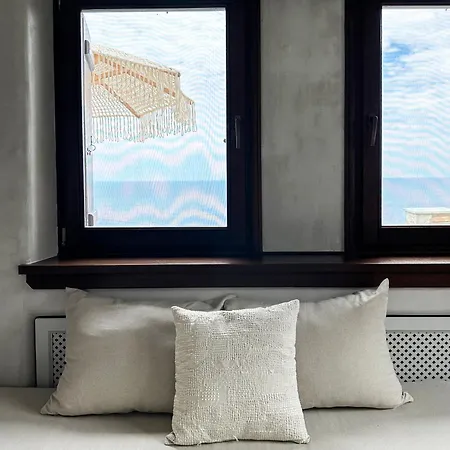 Agapitos & Pensjonat 4*