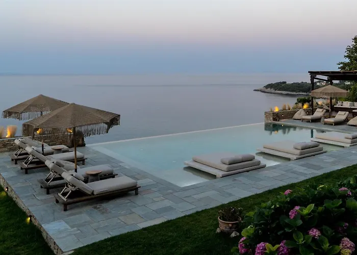 בית הארחה Agapitos & 4*